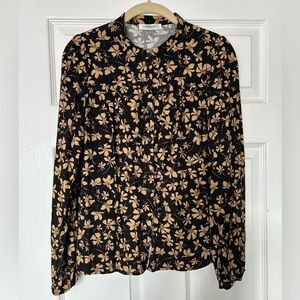 Collarless floral shirt